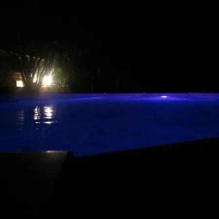 Bed and breakfast Mas Les Lecques Beaucaire (Gard)